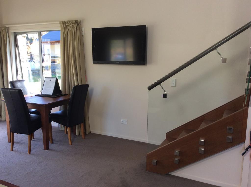 Golfcourse Road Chalets And Lodge Γουανάκα Δωμάτιο φωτογραφία
